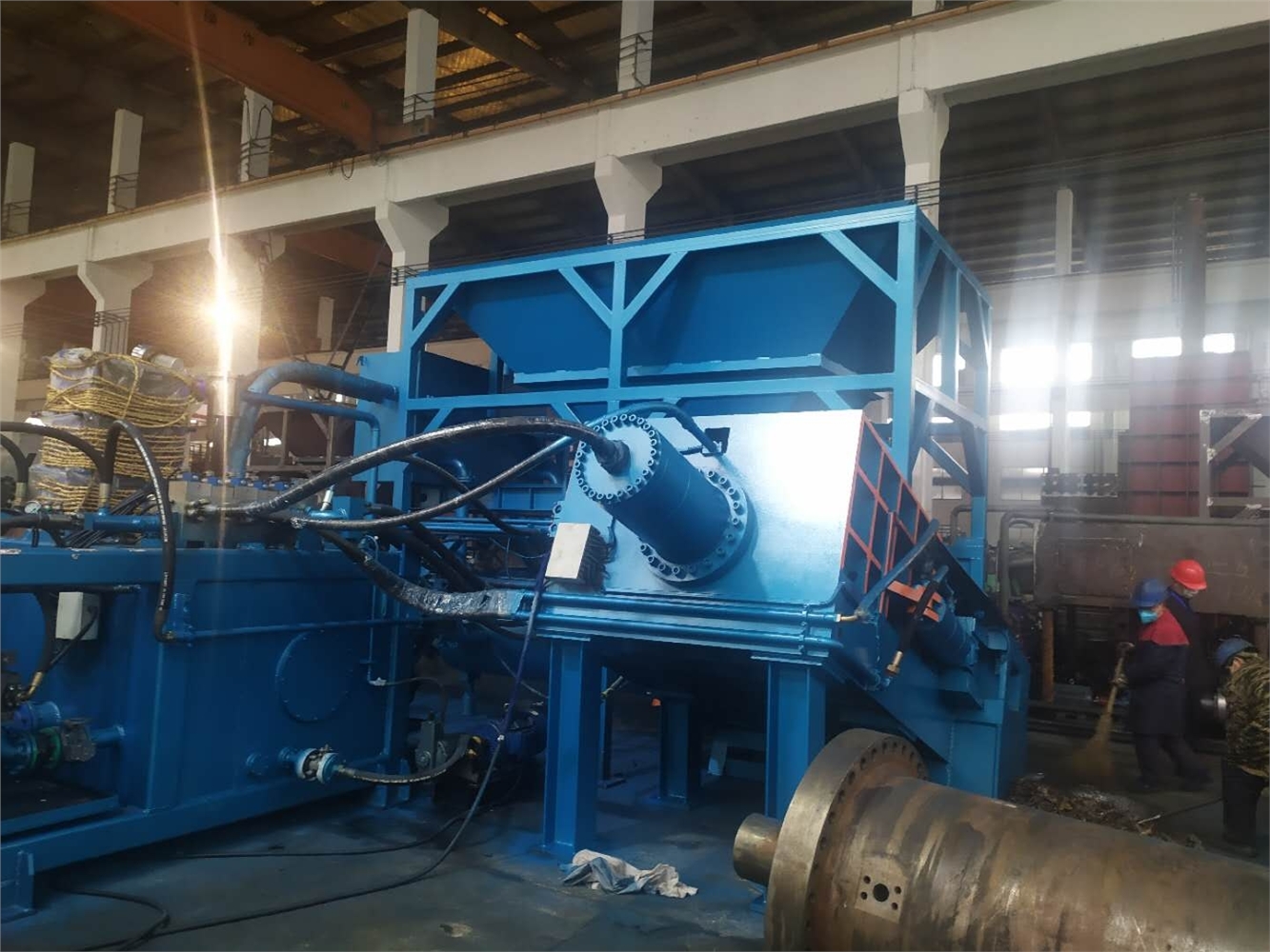 固廢金屬高密度液壓壓塊生產線